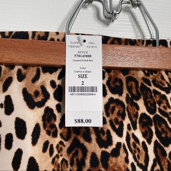 White House Black Market NWT Leopard Print Pencil Skirt. Size 2 - Picture 5 of 5